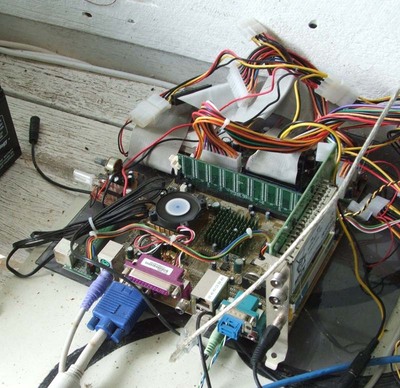 Low power 12 volt computer